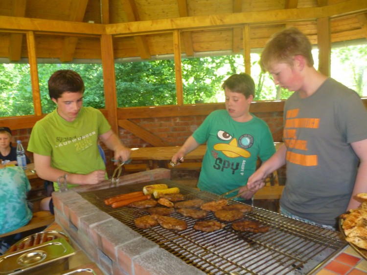 Unsere Grillmeister Tim, Jonas und Wilma